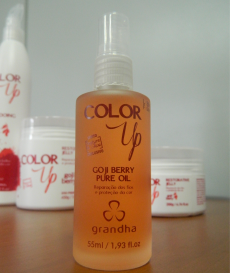 Color Up Goji Berry Pure Oil para cabelos tingidos da Grandha.