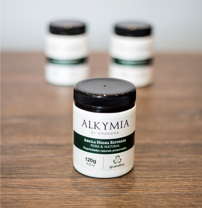Argila Negra ou Preta. Conheça os mistérios da linha Alkymia di Grandha, para terapia da pele e do couro cabeludo com argilas terapêuticas.